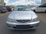 Honda Accord Hatchback 1.8i S - Honda Accord: 8