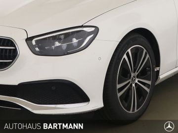 Mercedes E 200 - 3