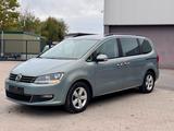 Volkswagen VW Sharan, 5 sitz,neu Kupplung,AHK 2,2T,To... - Volkswagen Sharan: Limousine