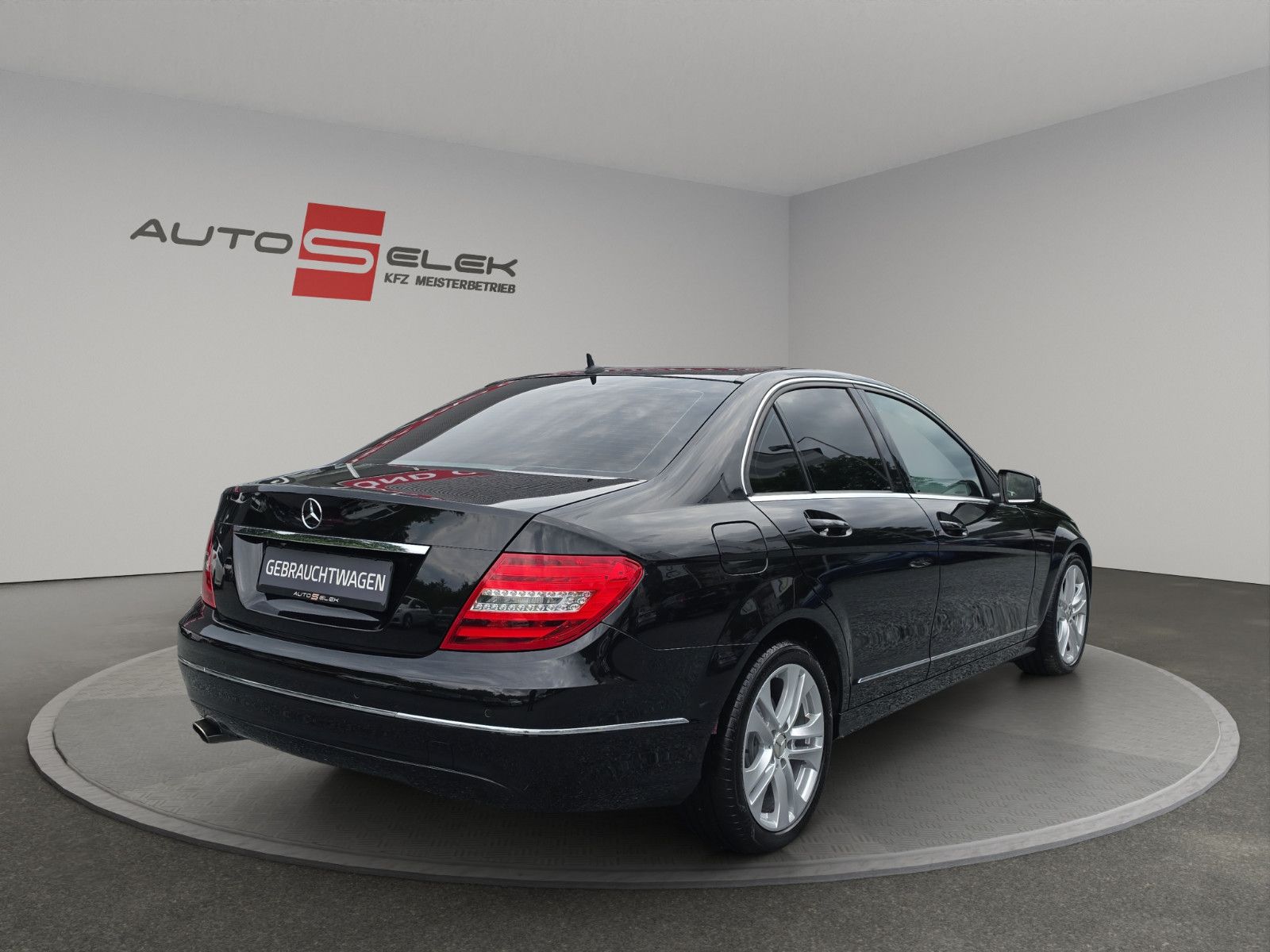Fahrzeugabbildung Mercedes-Benz C 200 CGI BlueEfficiency AVANTGARDE/AUTOMATIK
