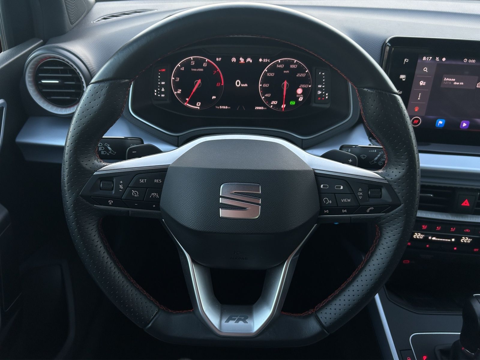 Fahrzeugabbildung SEAT Arona TSI FR-Line DSG LED Navi AID ACC RFK SH LM