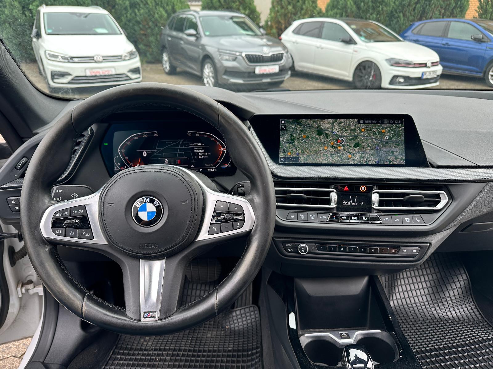 BMW 216 Gran Coupé PANO,NAVI,LED,Live Cockpit