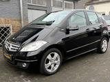 Mercedes-Benz A 160*WENIG KM*AUTOMATIK*TOP GEPFLEGT - Mercedes-Benz A 160 in Köln