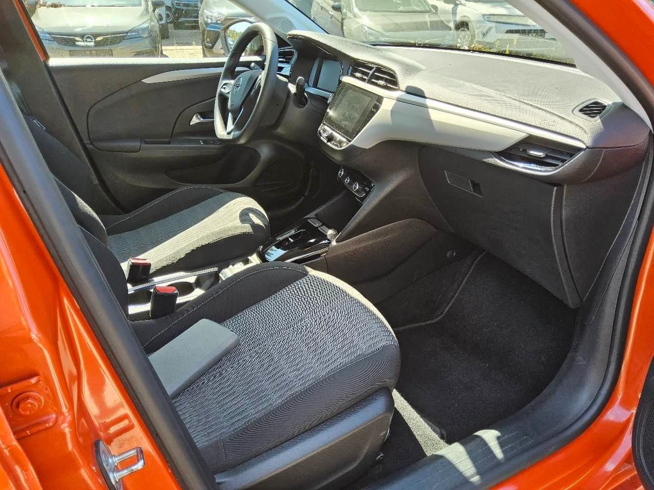 Fahrzeugabbildung Opel Corsa-e F EDITION 7KW VIRTUAL/TEMP/DAB/WÄRMEP.