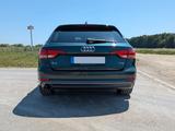 Audi A4 1.4 TFSI design Avant design - Audi A4: Grün, Navigationssystem