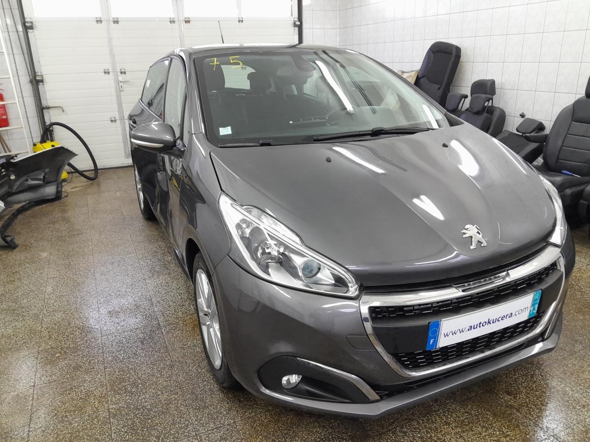 Peugeot 208  1.2 VTI-12V