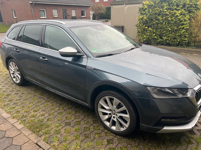 Skoda Octavia 2.0 TDI DSG 4x4 SCOUT COMBI SCOUT