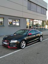 Audi A5 Coupé 8T  2.0 TDI - Audi A5 aus 2012 mit Diesel-Antrieb: Sportwagen, 2.0