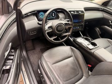 Hyundai TUCSON - 10