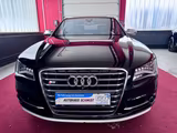 Audi S8 4.0 ACC B&O LED Ceramik Standheizung 360° 21" - schwarze Audi S8