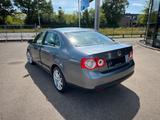 Volkswagen Jetta V Comfortline - Volkswagen Jetta mit Diesel-Antrieb: Limousine