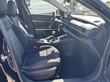 Bild 6 Jeep Avenger Altitude 1.2 Navi LED Apple CarPlay Andr