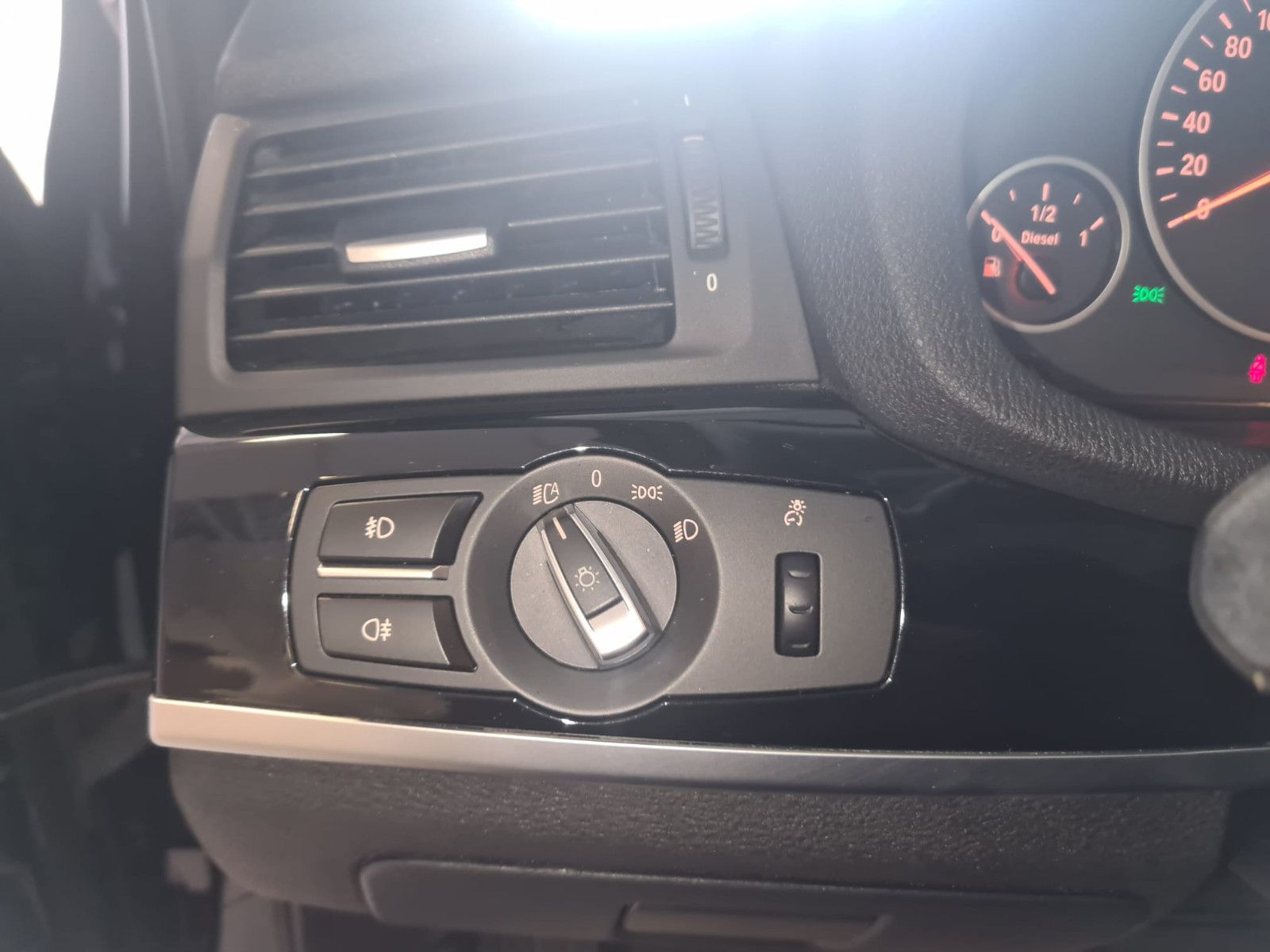 Fahrzeugabbildung BMW X3 xDrive 20 d Advantage / 1. Hand / PANO /