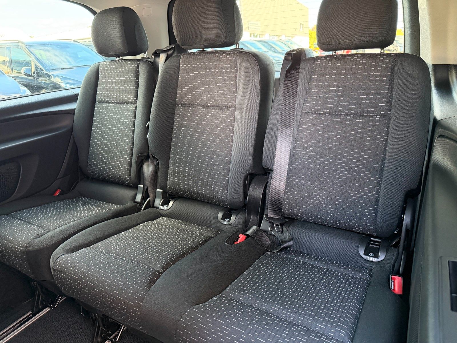 Fahrzeugabbildung Mercedes-Benz Vito 116 CDI 9G Tourer AHK2,5to Navi