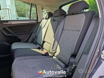 Volkswagen Tiguan - 9