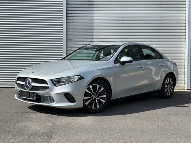Mercedes-Benz A 180 d Lim. Sedan Aut DAB GRA Navi Kamera SHZ