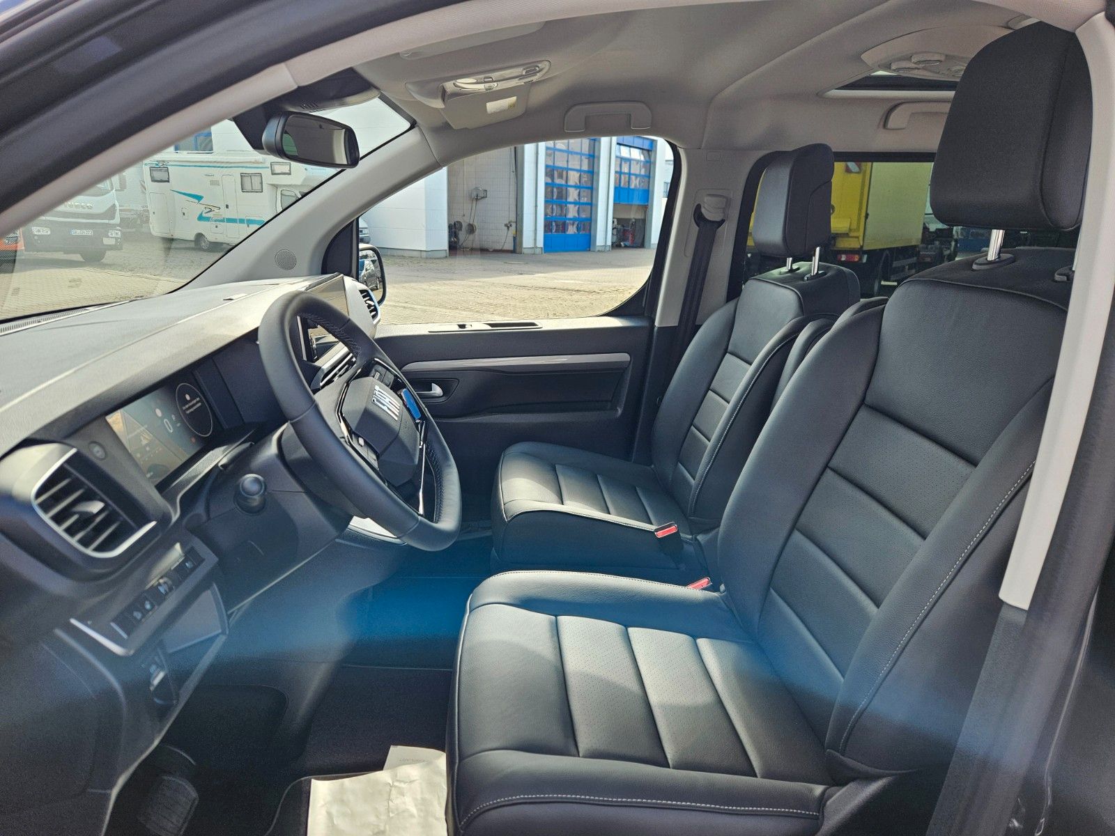 Fahrzeugabbildung Fiat Ulysse 180 BlueHDi L3 Top