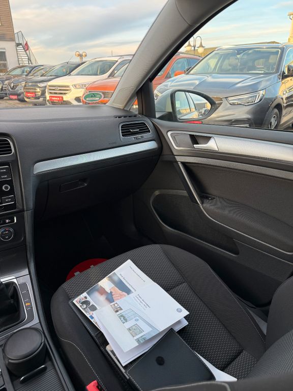 VW Golf - Bild 22
