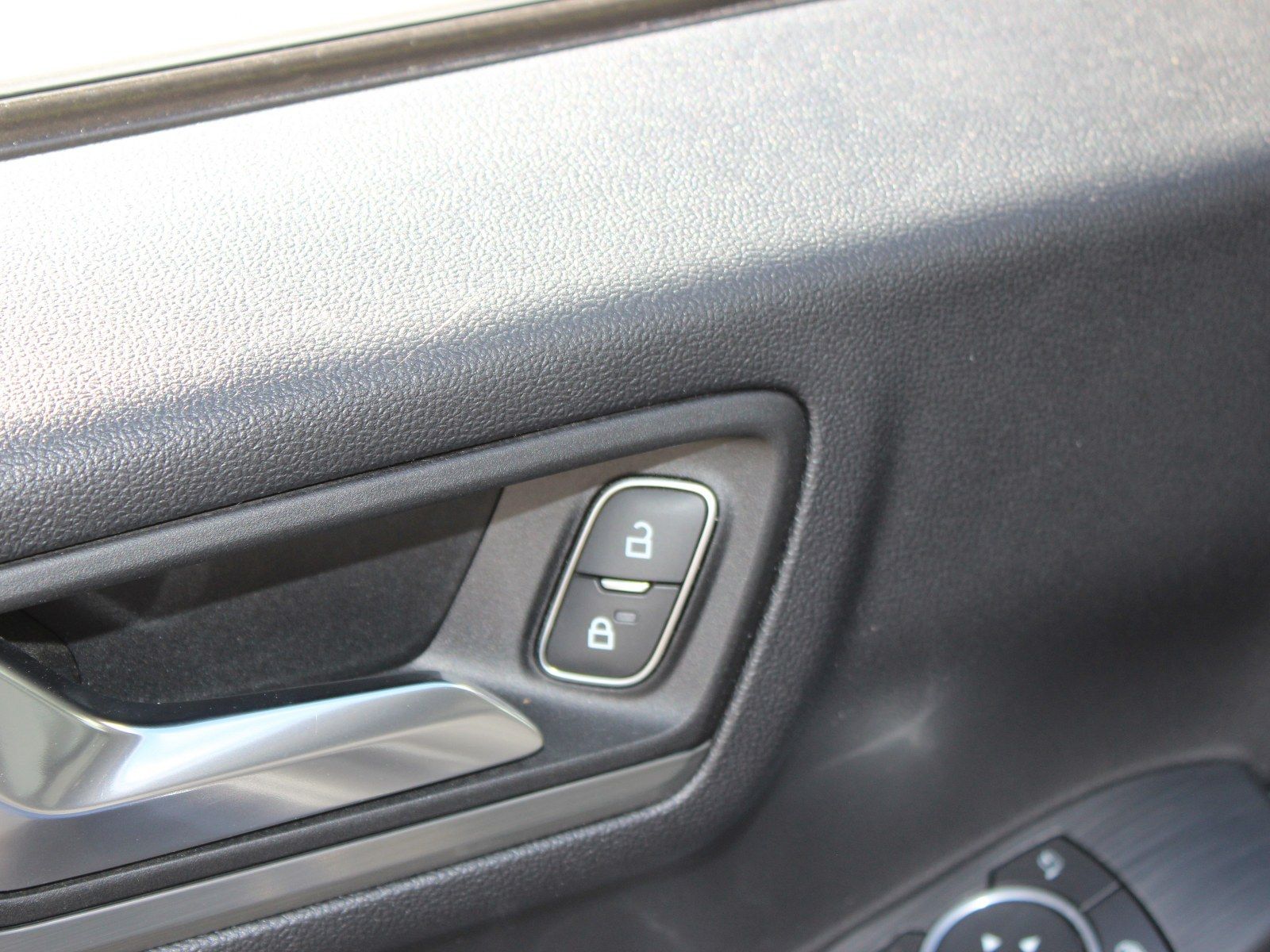 Fahrzeugabbildung Ford Kuga Plug-In Hybrid Titanium 2,5 Duratec