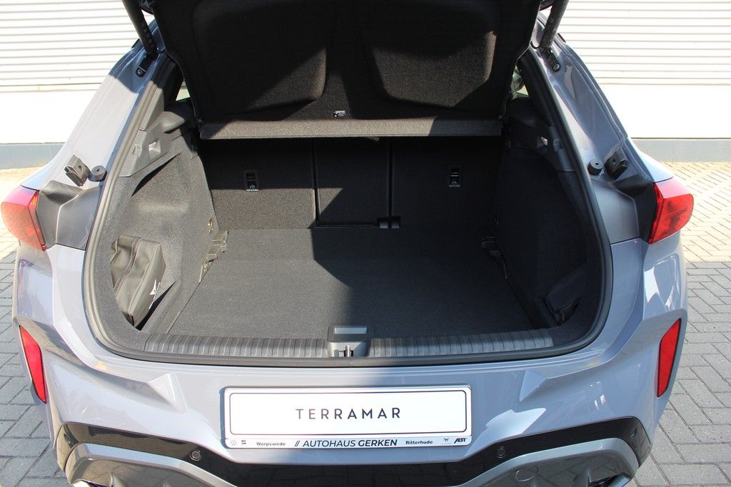 Fahrzeugabbildung CUPRA Terramar VZ 2.0 TSI DSG 4Drive
