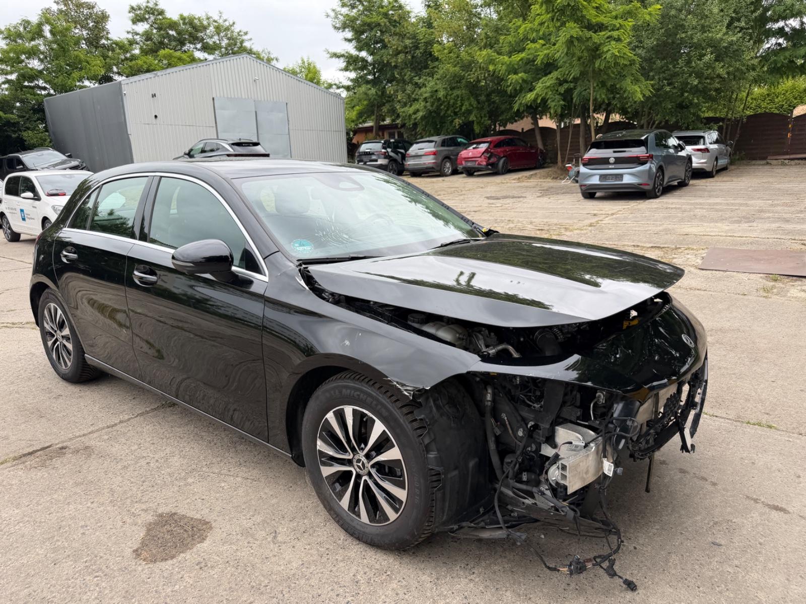 Mercedes-Benz A 200 A A 200 d