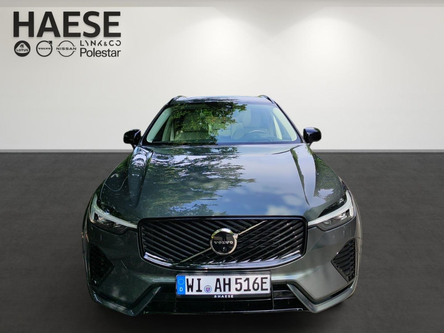 Volvo XC60 T8 AWD Plug-In-Hybrid Ultra Dark Nappaleder imagem 2