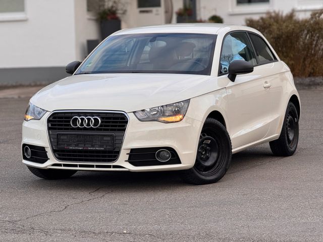 Audi A1 ambition**TÜV NEU**