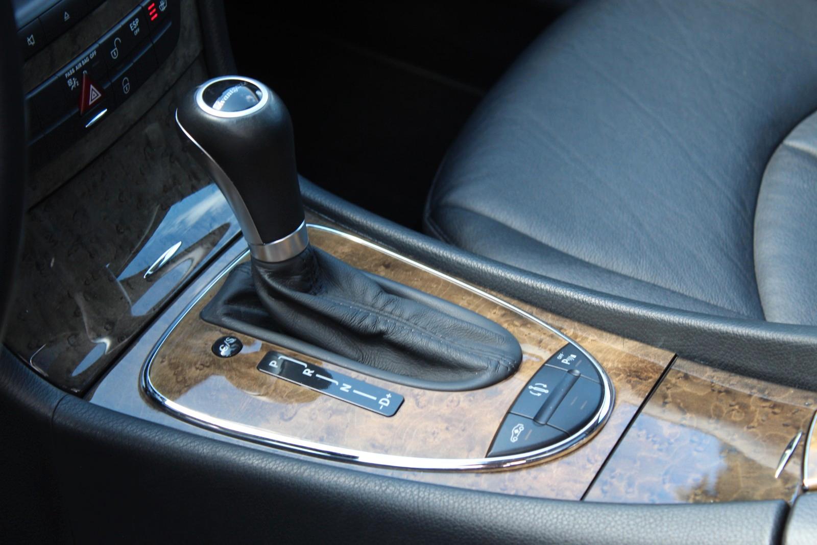 Mercedes-Benz E280 2007 — photo 20