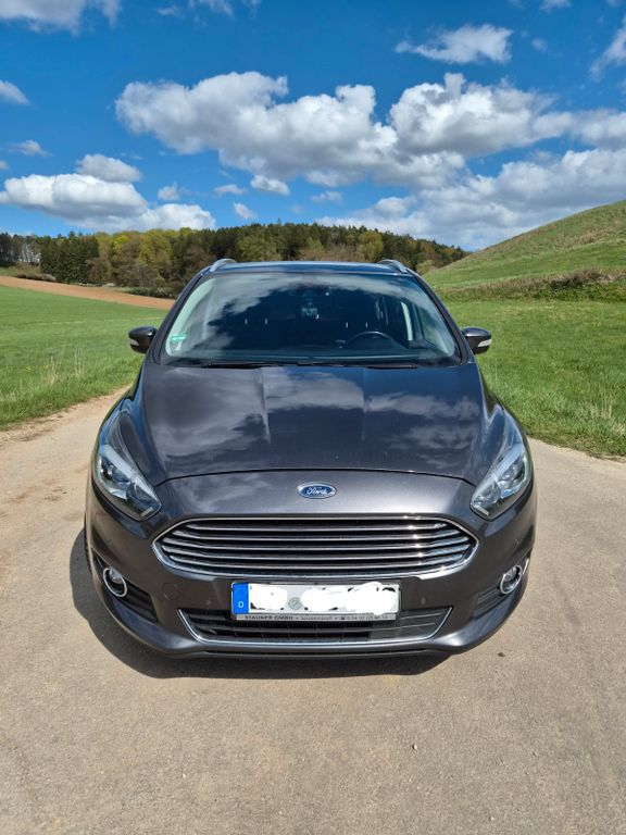 Image of Ford S-Max