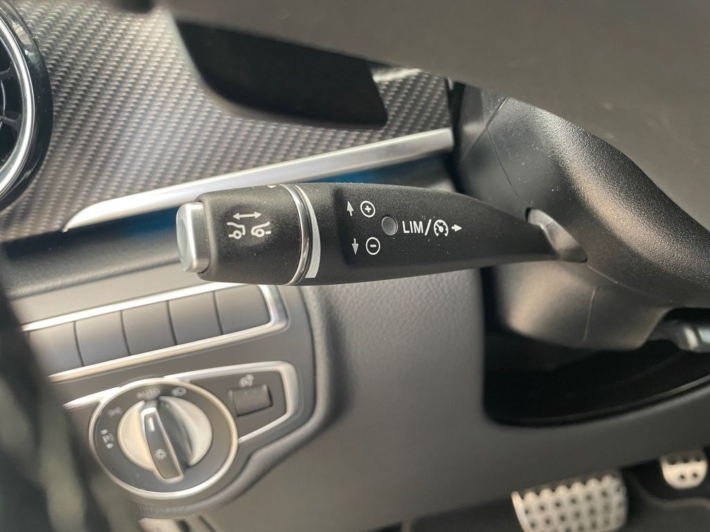 Fahrzeugabbildung Mercedes-Benz V 250 ED/L AMG 7 Sitze DISTRONIC Standhg 2,5tAHK