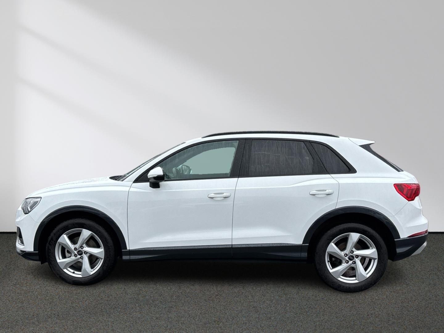 Audi Q3 35 TDI MMI LED Audi connect Kamera Sitzhzg.