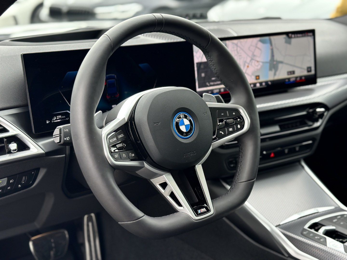 BMW 330 - Bild 8