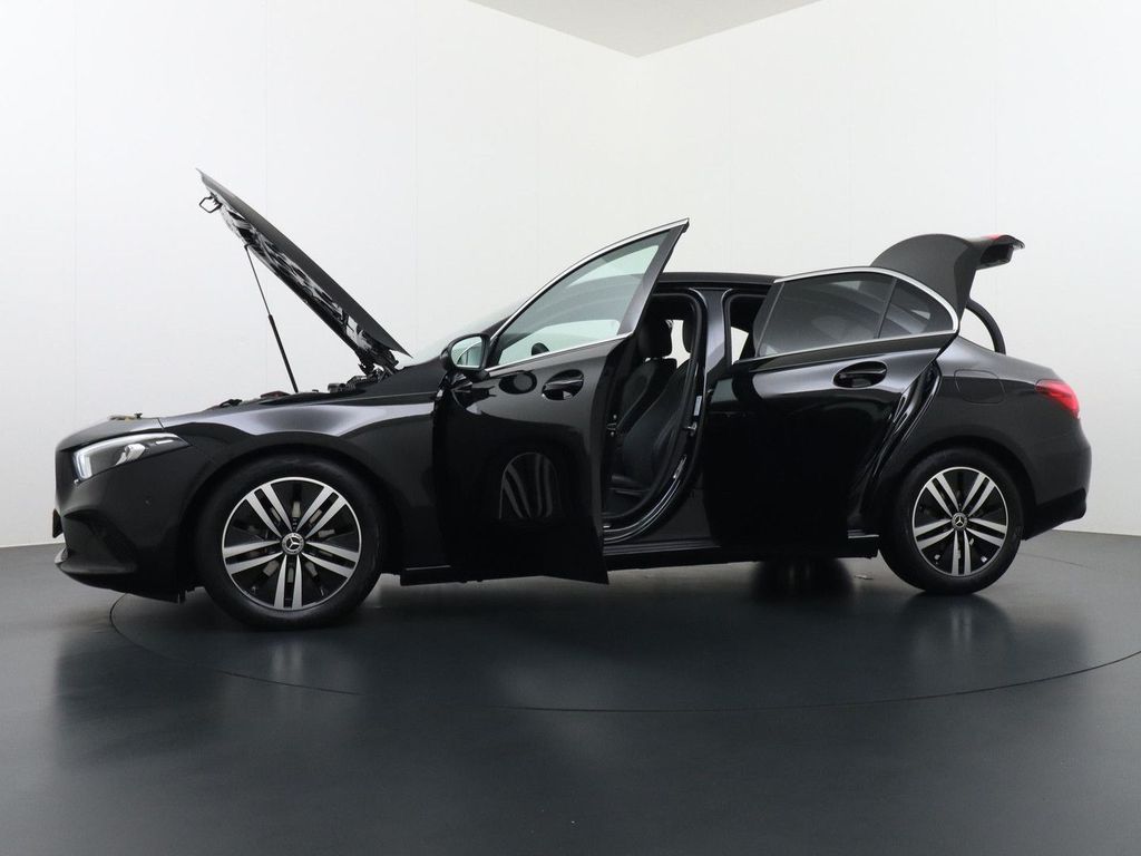 Mercedes-Benz A 180 Limousine Luxury Line | Achteruitrij kamer