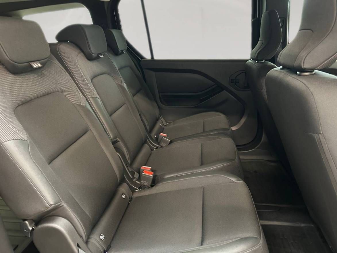 Fahrzeugabbildung Renault KANGOO PKW GRAND EQUILIBRE dCi 95