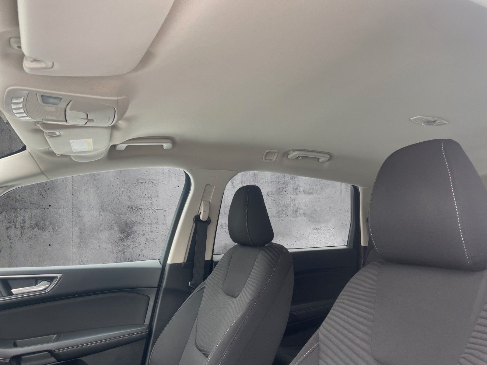 Fahrzeugabbildung Ford S-Max S-MAX Business