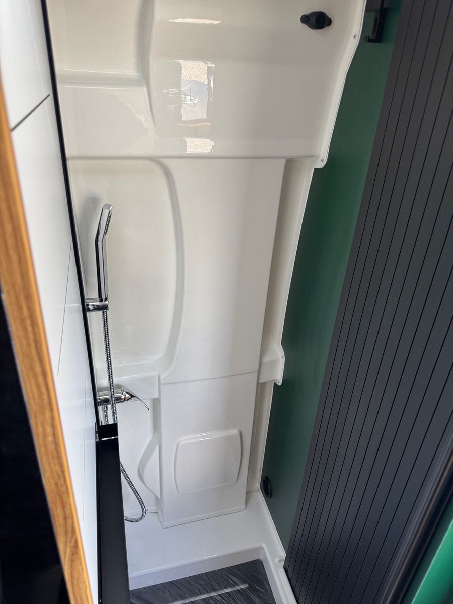 Fahrzeugabbildung Karmann Dexter DE 580 140 PS und Concept Paket
