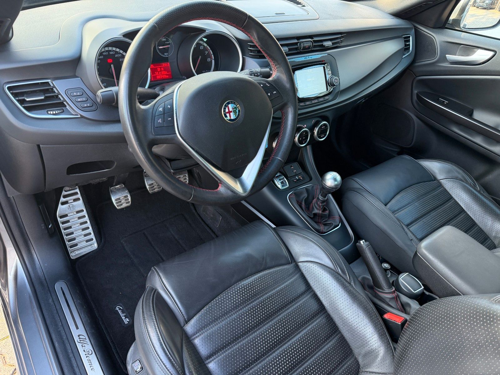 ALFA ROMEO Giulietta Giulietta Turismo LEDER/SHZ/PDC – Ansicht 14
