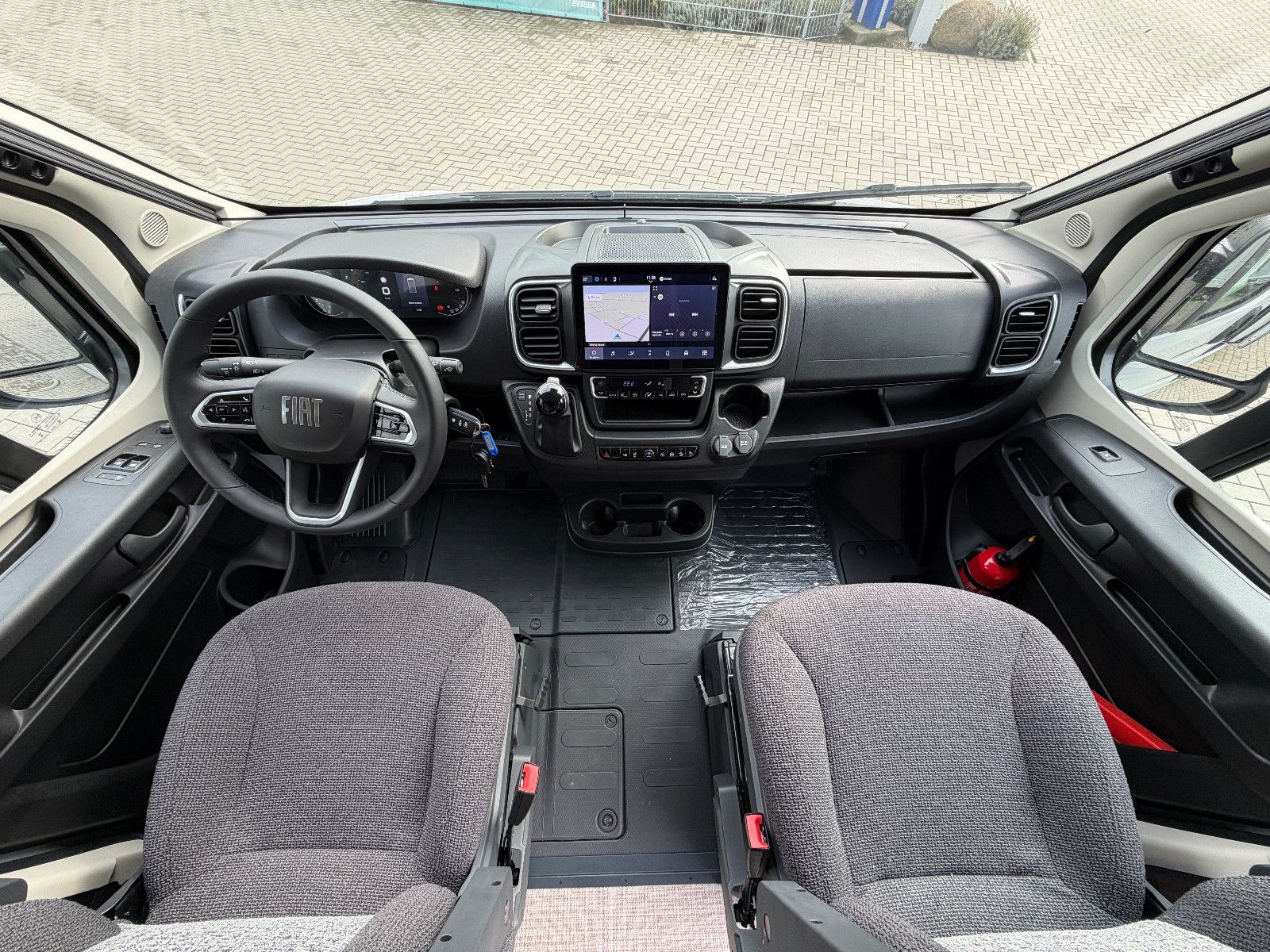 Fahrzeugabbildung HYMER / ERIBA / HYMERCAR Redwood 600 Trail