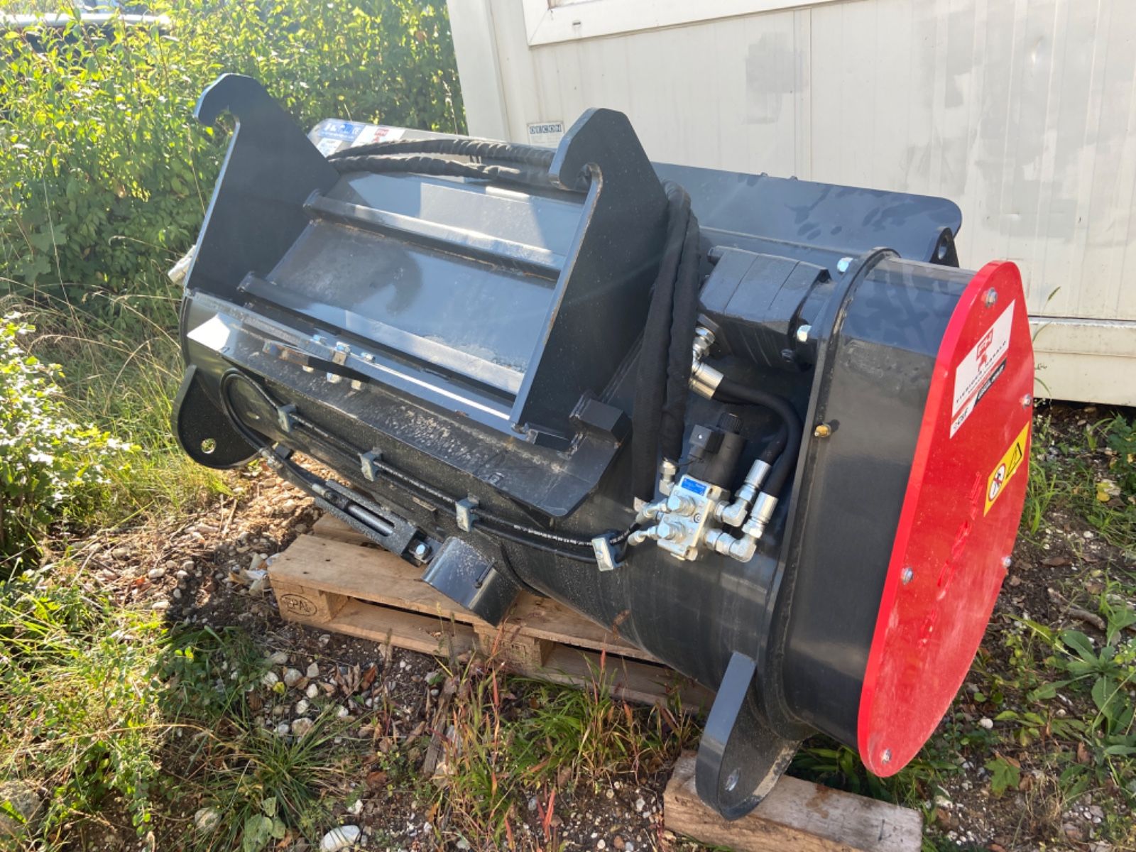 Fahrzeugabbildung CAT CNF BMX 650T - Mit Wechselaufnahme und  Doppel!