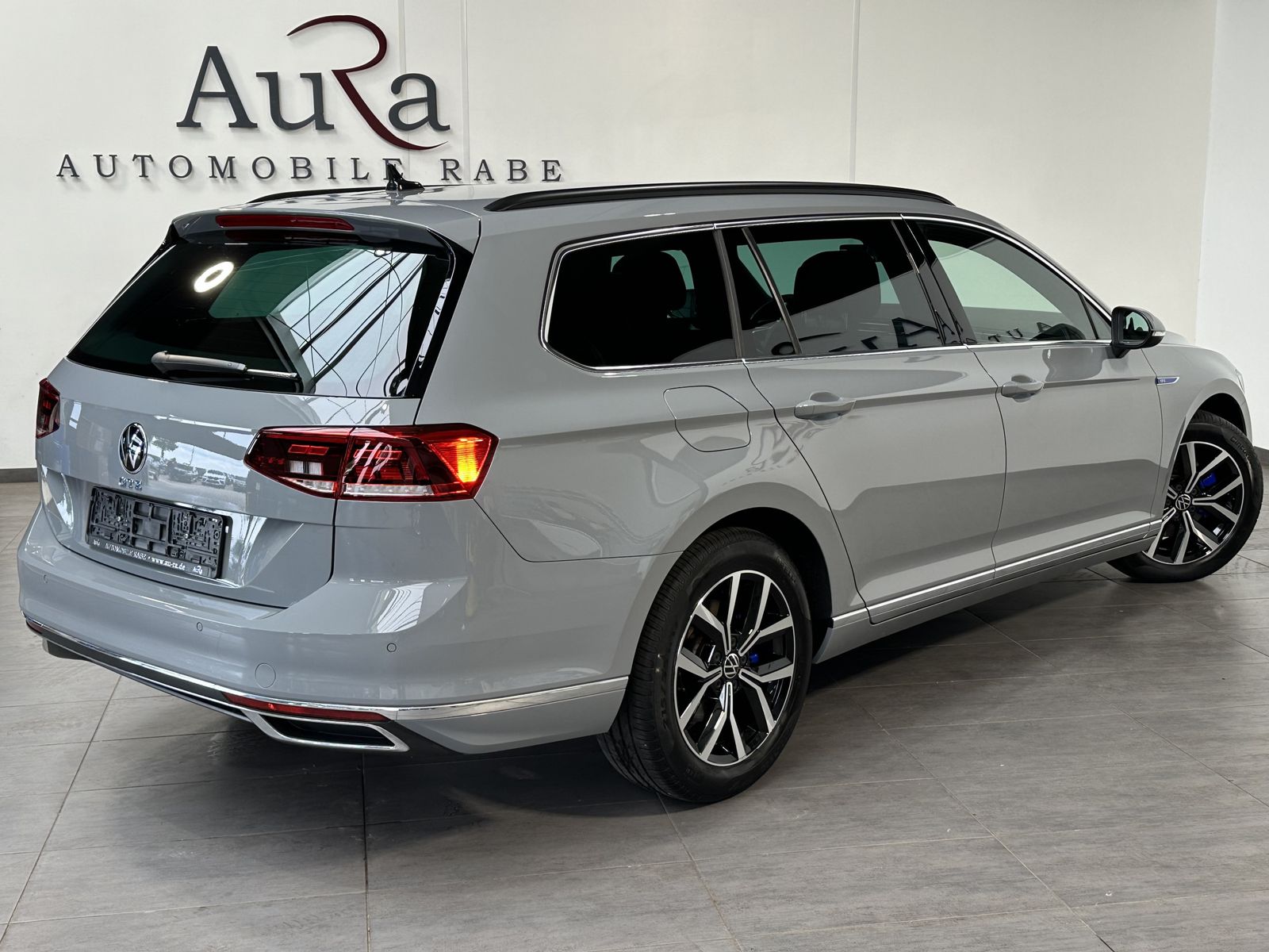 Fahrzeugabbildung Volkswagen Passat Variant 1.4 TSI DSG GTE NAV+LED+AHK+VCOCK