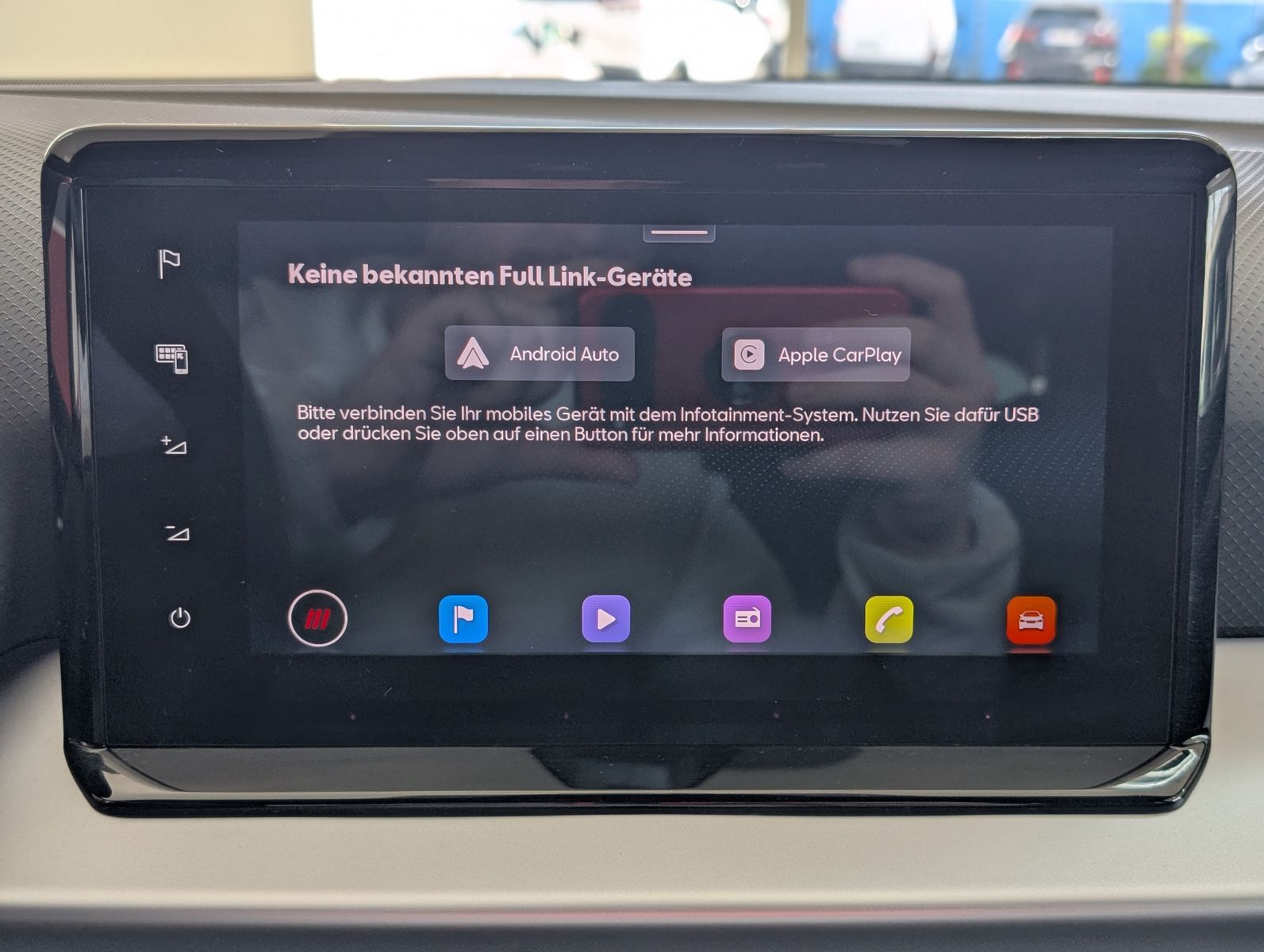 Fahrzeugabbildung SEAT Arona 1.5 TSI FR DSG ACC LED AHK KAM DINAMICA 18