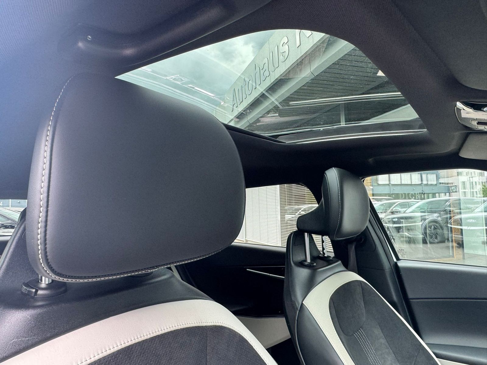 Fahrzeugabbildung Kia EV6 GT-Line 4WD WERKSGA+PANO+MEMO+HEAD+ACC+360°