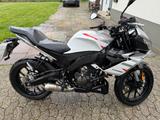 Aprilia Tuono 125 - APRILIA SPORTTOURER