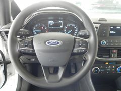 Fahrzeugabbildung Ford Fiesta 1.1 TREND KLIMA/WINTER/PDC/USB/SHZ