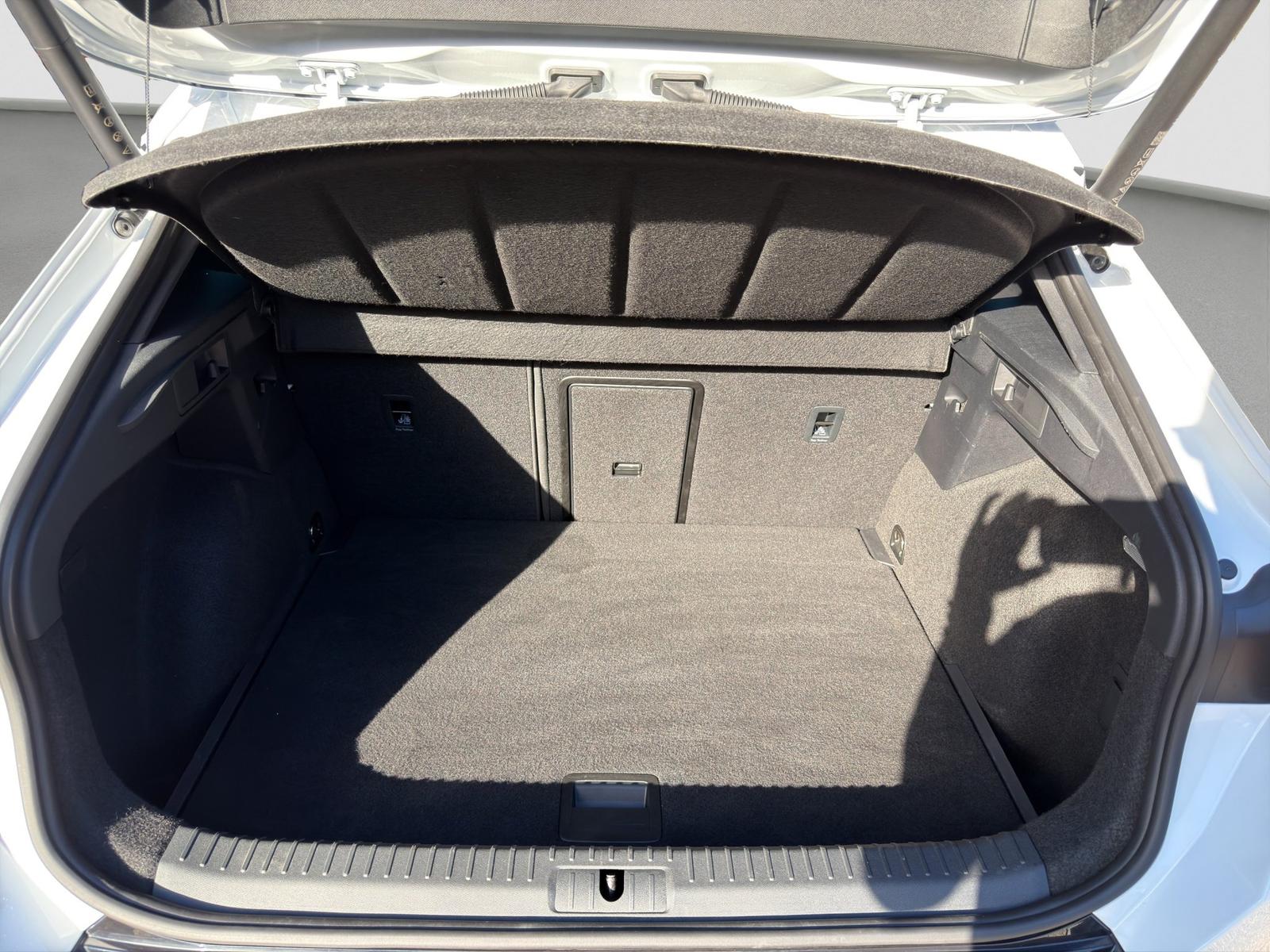Cupra Formentor 1.5eTSI Navi Kamera Keyless SHZ LHZ St