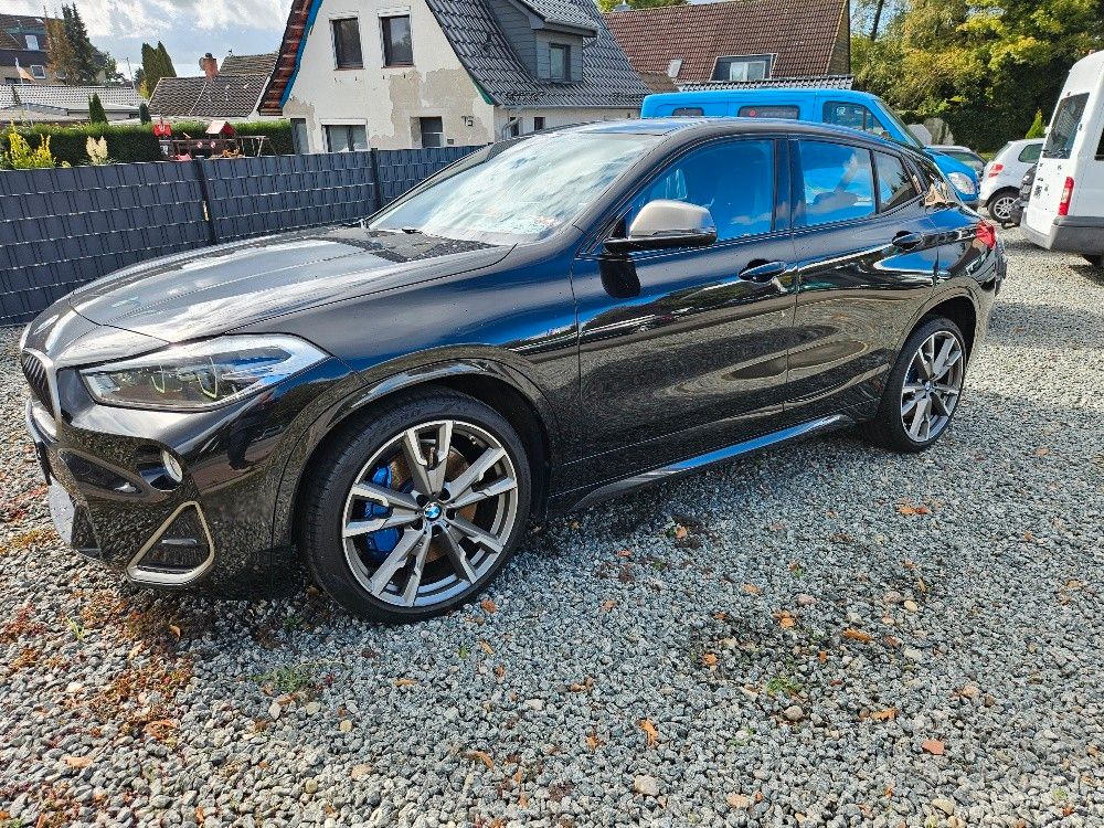Image of BMW X2