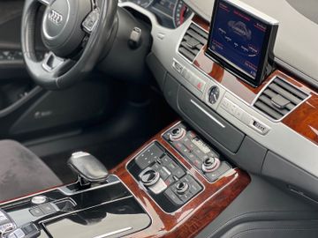 Audi A8 - 9