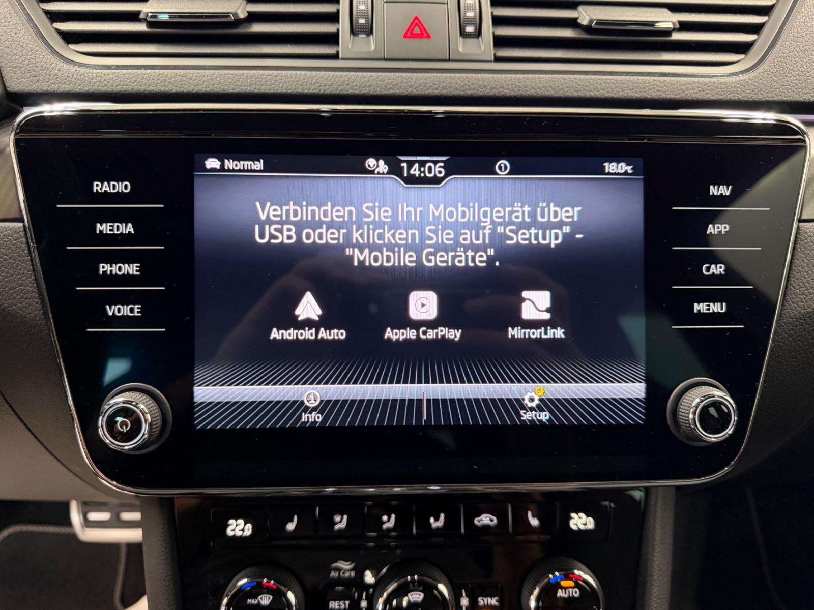 Skoda Superb Combi Sportline*AHK*Virtual*Amundsen