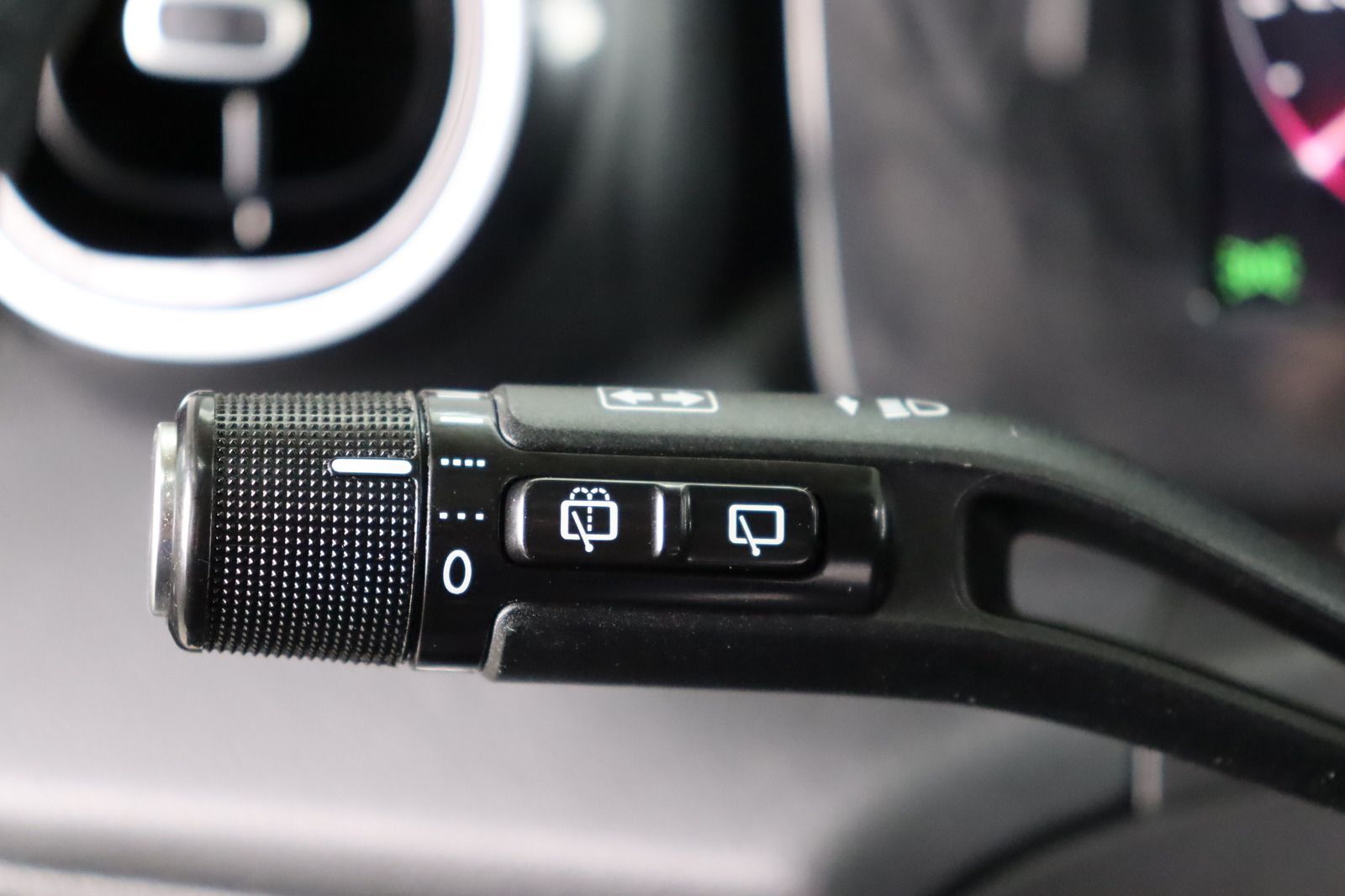 Fahrzeugabbildung Mercedes-Benz C 300 T d Avantgarde * Navi * LED * Sitzhzg.