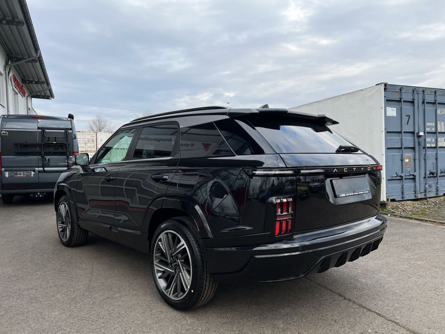 Fahrzeugabbildung KGM Actyon Lux Navi Leder ACC El. Heckklappe CarPlay